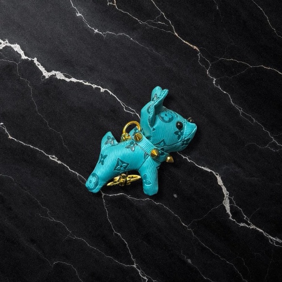 Elegant Special Print Blue Dog Keychain! - Picture 3 of 3